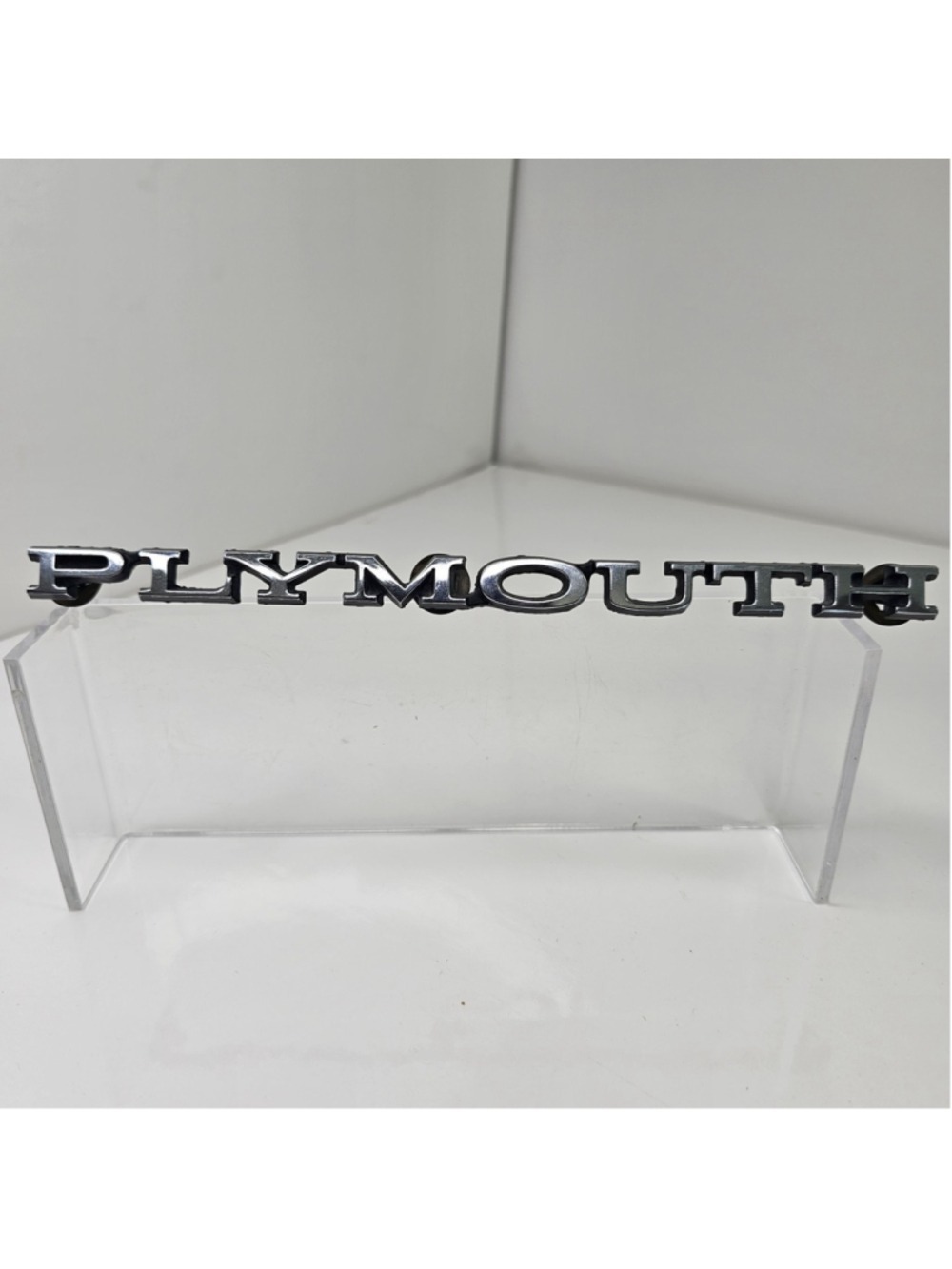 OEM 1968-72 Plymouth Emblem 2785791 Barracuda Valiant Duster Satellite Original